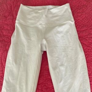 new never worn fabletics power hold white leggings!